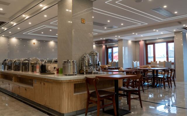 G.C Royal Hotel