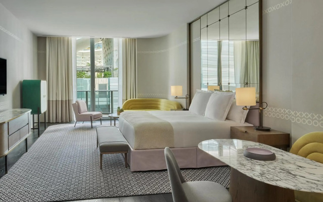 SLS LUX Brickell