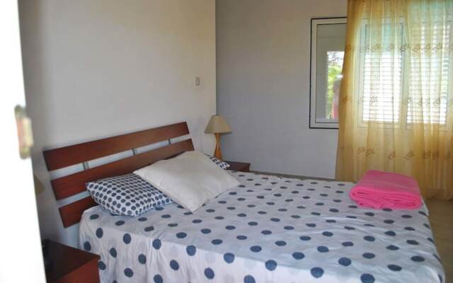 Villa Butterfly by Amy Villas