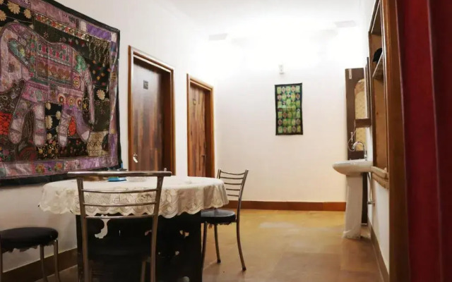 Urmila Guest House