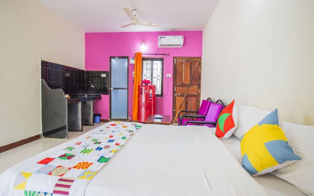 OYO 13211 Home Spacious Studio Morjim Beach