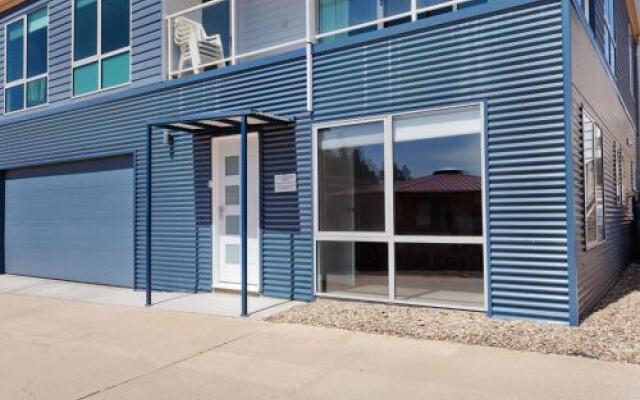 Alaska 8 Poley Cow Lane