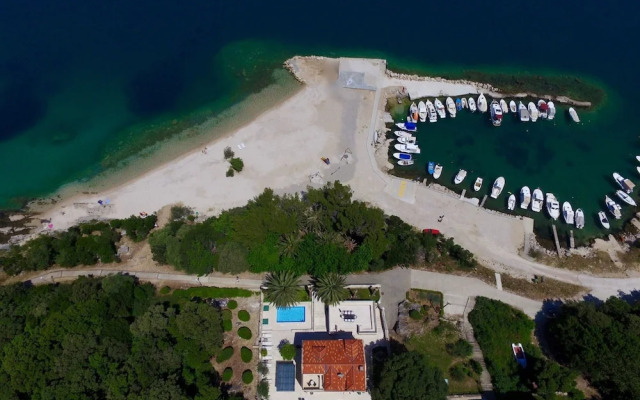 Villa on an Exclusive Location in Dubrovnik With Pool