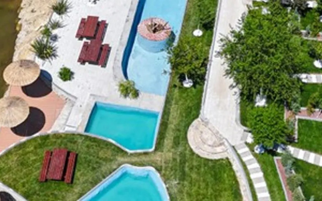 Sosyete Cobani Dogal Yasam Oteli