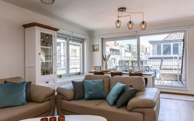 Centrally Located Apartment With Sunny Terrace