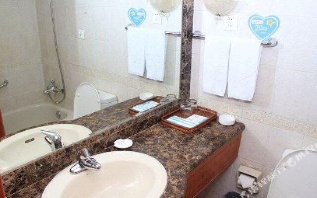 Hailanxing Hotel (Dalian Xinghai Park Branch)