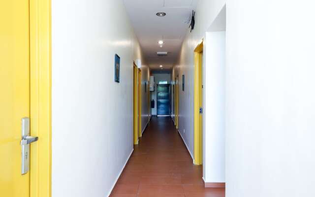 Oyo 89714 Doris Hotel