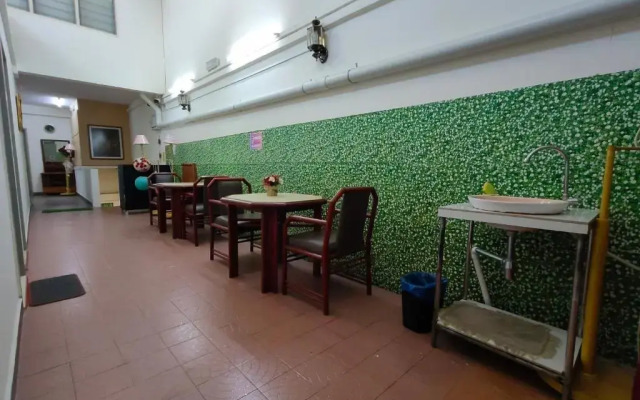 Kota Lodge Hotel