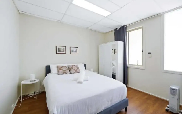 Chadstone Holiday W2 Villa