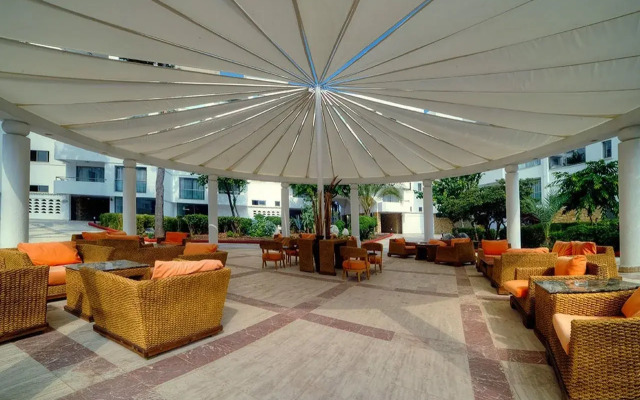 Jasmine Court Hotel