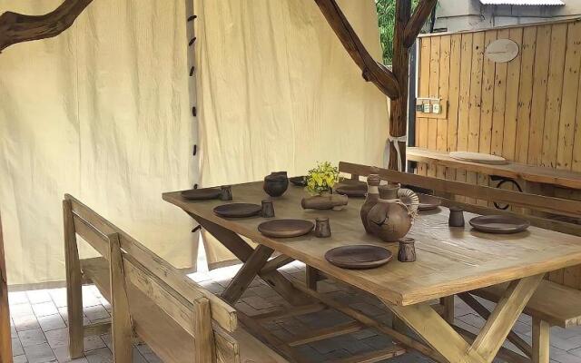 Apple Tree Family Home (ECO)