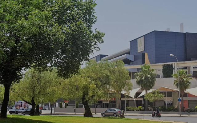 Apartamento frente a Palacio de Congresos (Fibes)