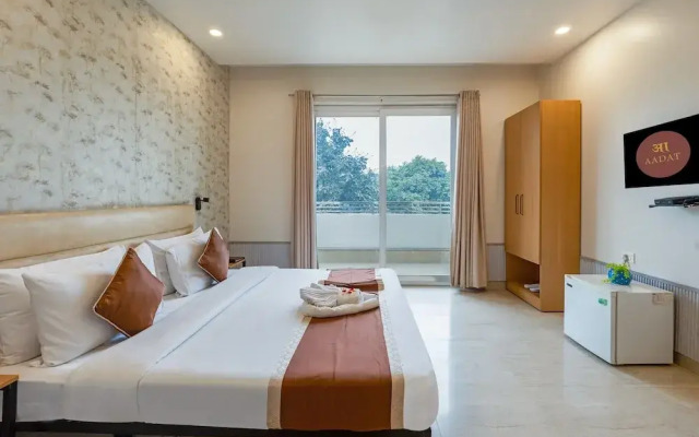 Aadat Hotel Subhash Chowk Gurgaon