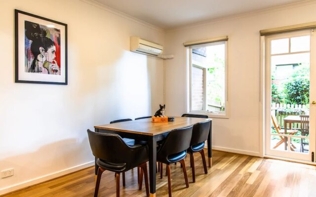 Luxury Spacious 2 Bedroom Fitzroy Apartment