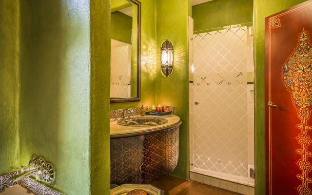 Avani Victoria Falls Resort