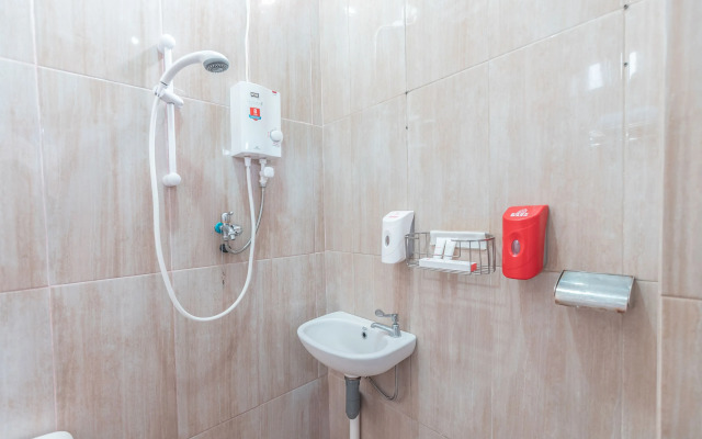 Puspita Guesthouse by Oyo Rooms