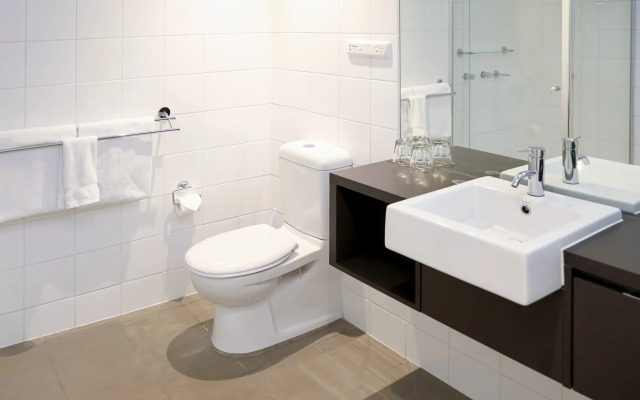 Mantra Melbourne Melton