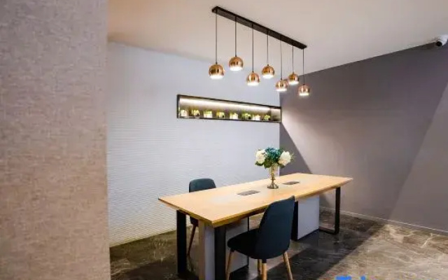 Homeinn Selected Hotel (Tumxuk Nanjing Street)