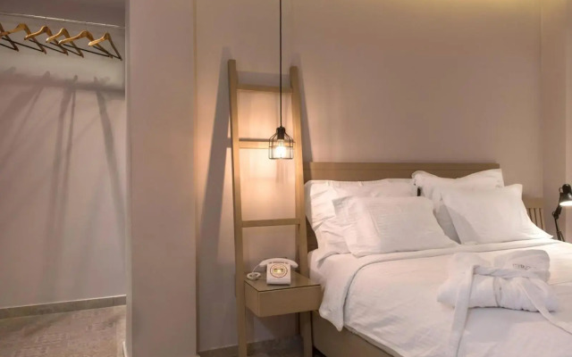 Hotel Pyrgos Boutique & Suites