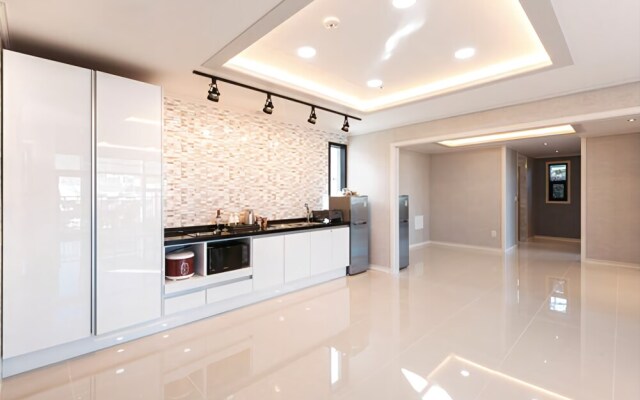 Yeosu Paradise Spa Pension