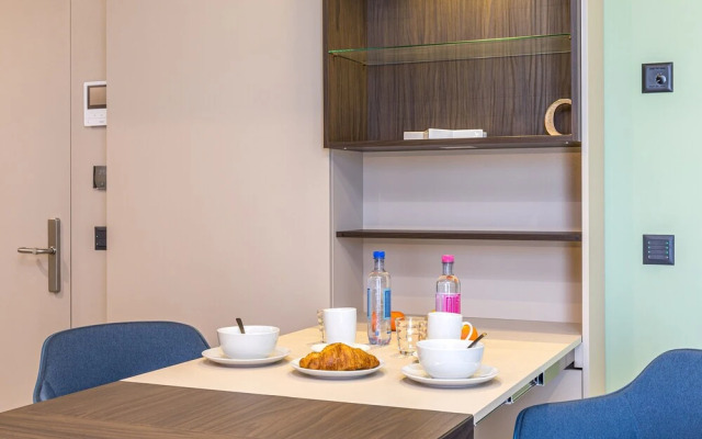 Icon H 203 Suite Micro-living