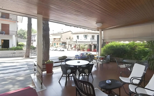 La Riviera