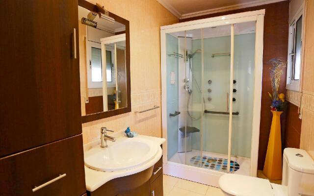 Leticia - Six Bedroom
