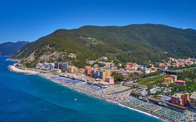 Peaceful Apartment In Deiva Marina