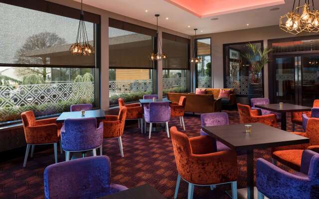 Carlton Hotel