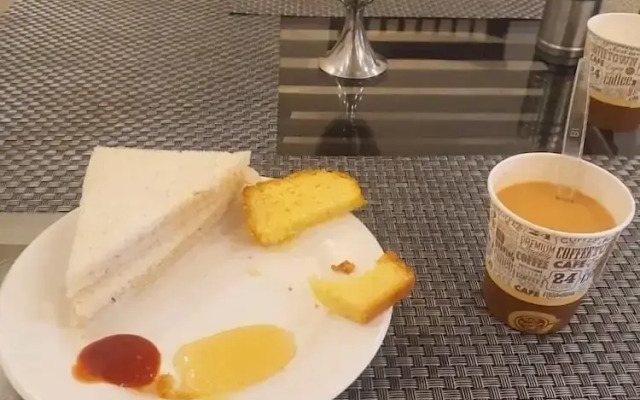 Three star hotel Peshawar