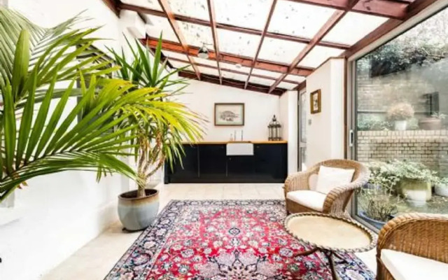 Host Stay Wellington House