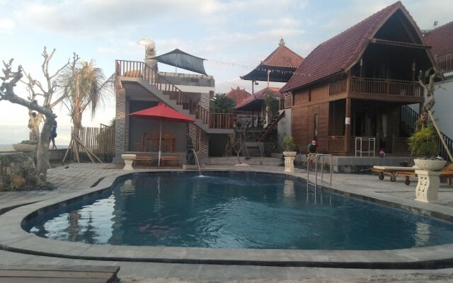 Ayu Laba Beach Villa and Resto