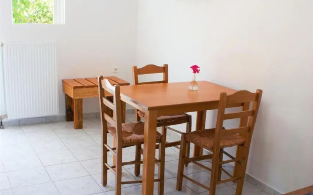 Elena's Family Apartments