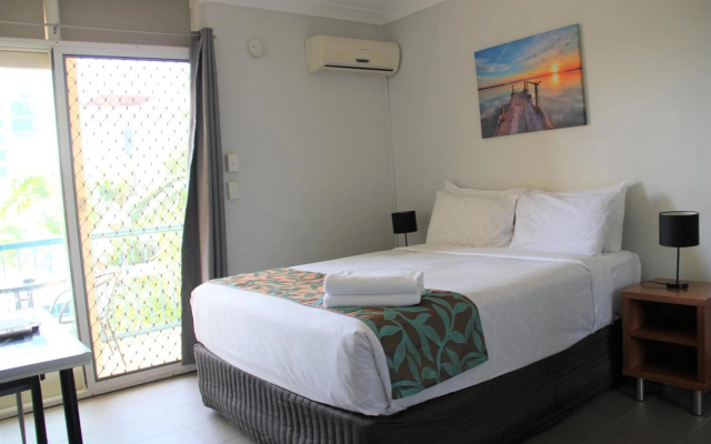 Broadwater Keys – Guest Rooms – Labrador