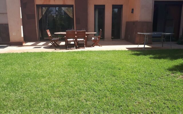 Apple Villa