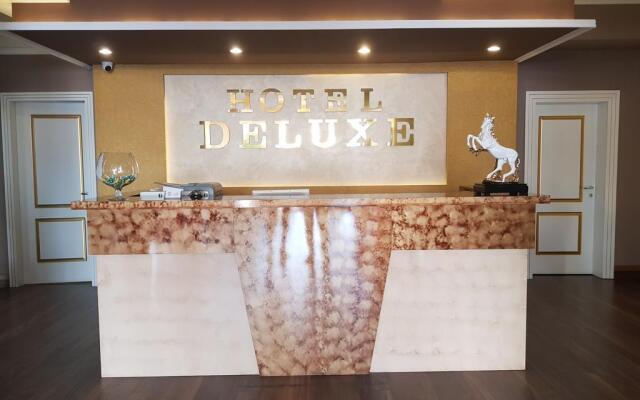 Hotel Deluxe