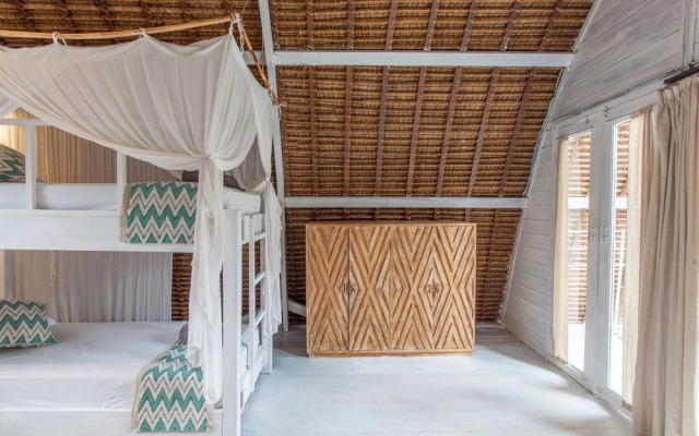 The Green Room Seminyak - Hostel