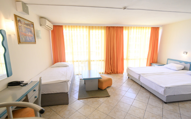 Hotel Iskar & Aquapark - Premium All Inclusive