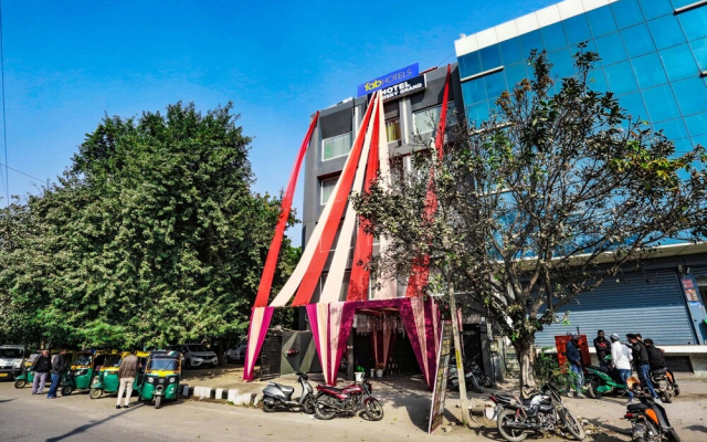 Fabhotel Aerosky Grand