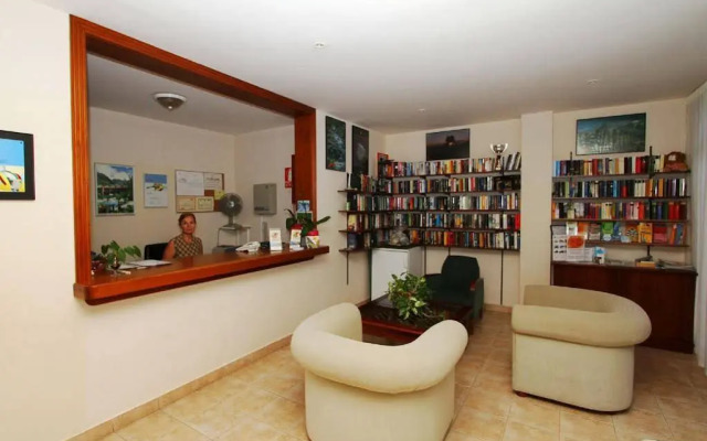 Apartamentos Punta Marina