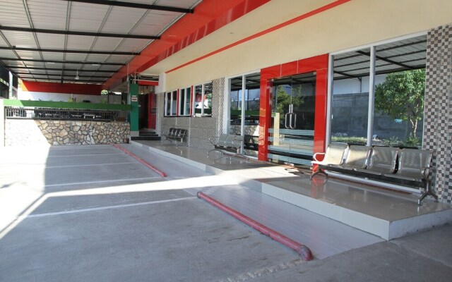 Brizky Hotel by OYO Rooms