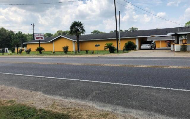 Ranch House Motel Marksville
