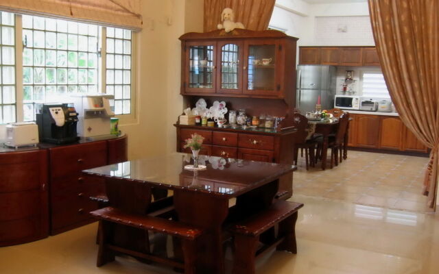 Evergreen Garden Home