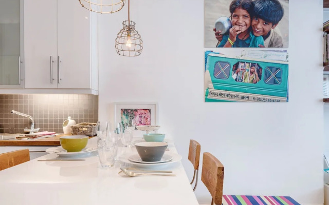 Colourful West Kensington Home Close to Earls Court