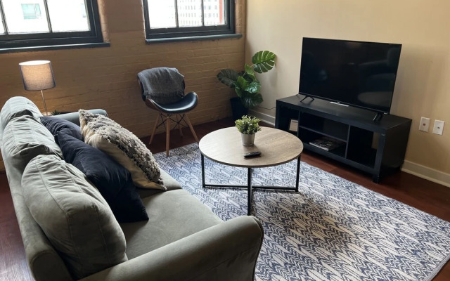 FRONTDESK Sycamore Place Apts Downtown Cincinnati