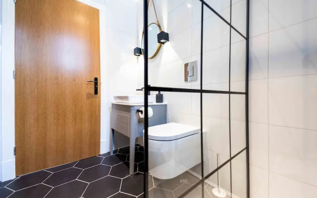 The Luxury Penthouse by Sasco Apartments