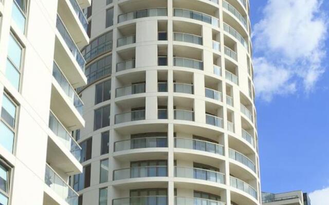 SACO London Canary Wharf