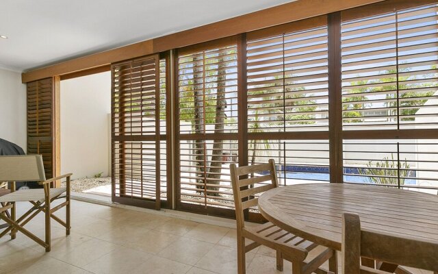 A Superb Location for Enjoying the Best of Noosa - Unit 2/69 Noosa Parade – Balcony – Noosa Heads
