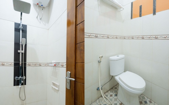 Wisma Wongso Syariah By Oyo Rooms – Bathroom – Borobudur