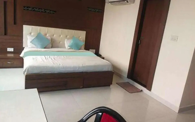 OYO 034 Gandhinagar
